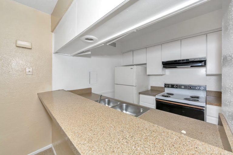 Apartments for Rent in Arlington, TX Brandon Oaks Apartments`s Home page