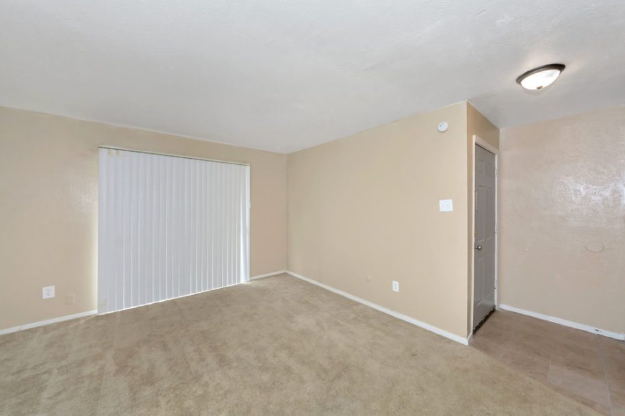Brandon Oaks Apartments Photo Gallery
